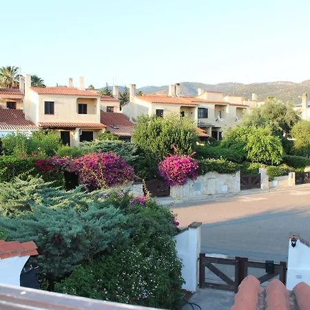 Baia Azzurra *