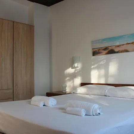 Baia Azzurra Vila Quartu SantʼElena